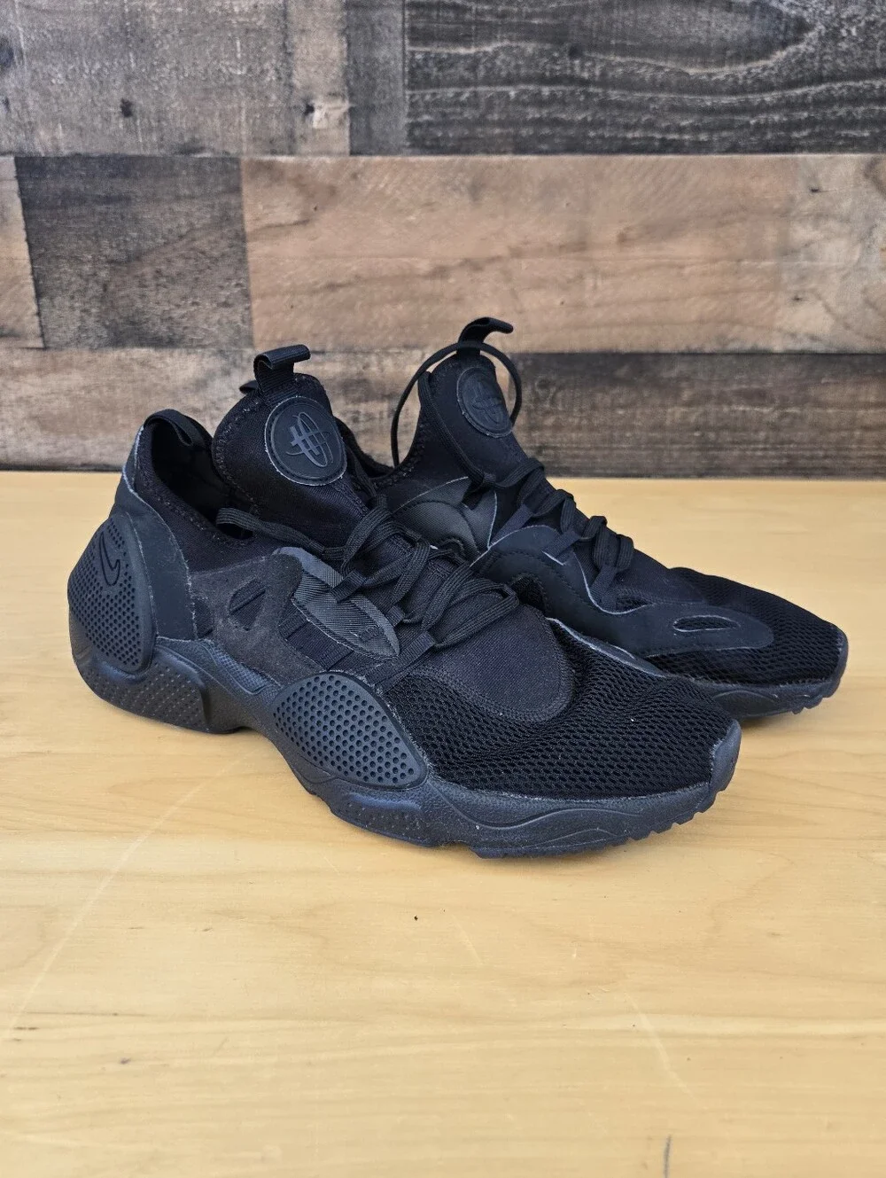 Nike Huarache E.D.G.E. TXT Triple Black Sneaker Shoes AO1697- 005 Men’s Size 11